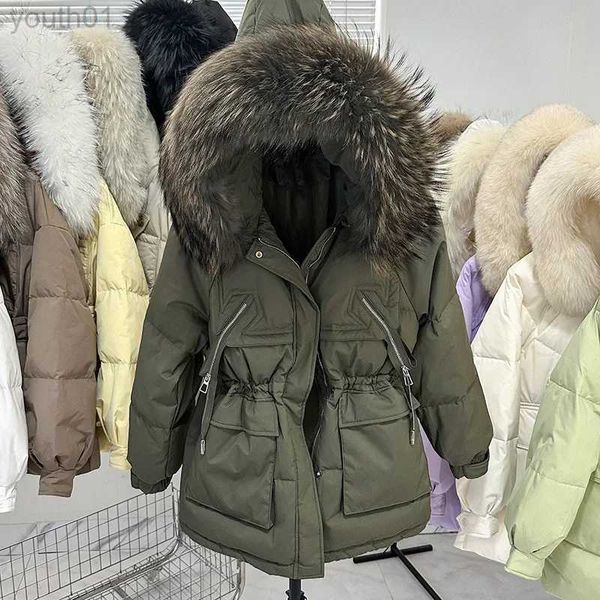 Piumino da donna Parka 2023 New Real Pelliccia di procione con cappuccio invernale Addensare Piuma femminile Parka Piumino corto da donna 90% Piumino d'anatra Cappotto Enorme zln231115