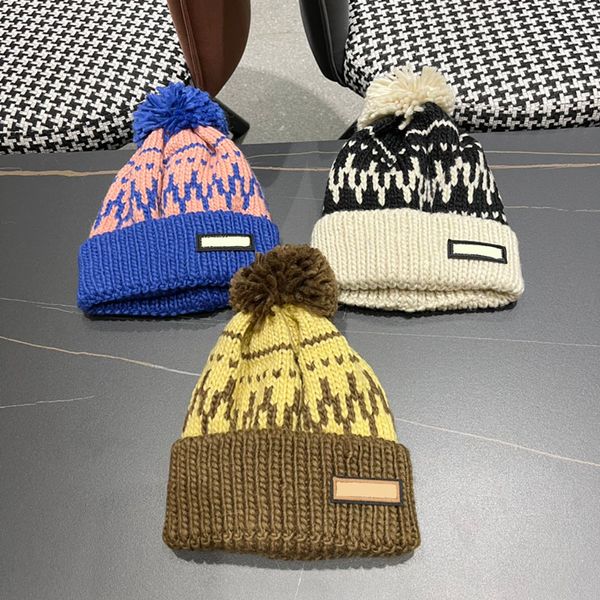 CE Designers Luxo Inverno Beanies Designer Chapéu De Malha Mens Mulheres De Pelúcia Chapéus Quentes Marca Beanie Clássico Patchwork Padrão Tricô Caps Kaleen-12 CXD2311145