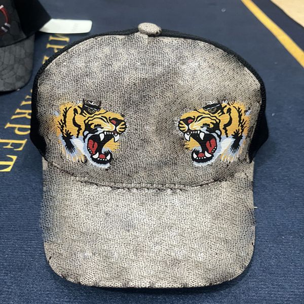 Tiger Head 2023 Top Quality Ball Caps Classic Top qualità serpente tigre ape gatto tela con berretto da baseball da uomo con cappelli da donna moda borsa per la polvere Spedizione gratuita