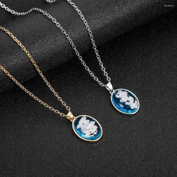 Anhänger Halsketten 2023 Mode Kreative Handgemachte Blauer Himmel Weiße Wolken Adler Ovale Form Transparente Harz Halskette Schmuck Für Frauen Männer