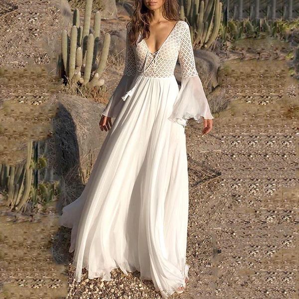 Lässige Kleider Frauen Lange Aufflackernärmel V-Ausschnitt Weiß Hohl Boho Spitze Maxikleid Weiblicher Feiertags-schicker Sommer