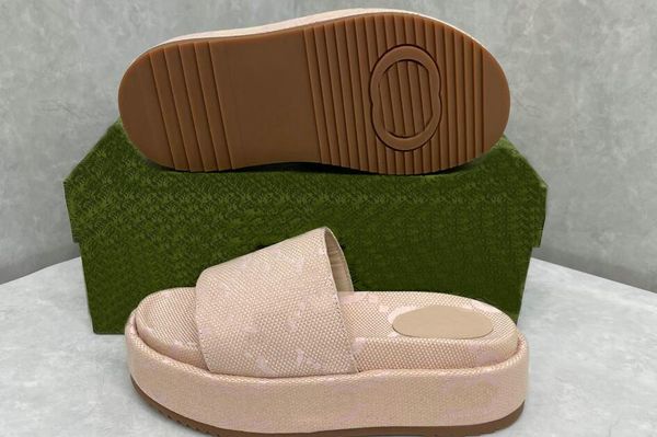 Kadın Slipper Moda İşlemeli Tuval Tasarımcı Slaytlar Kayma Slide Kalın Sole Terlik Moda Tuval Kapalı Platform Sandalet Boyut 35-42