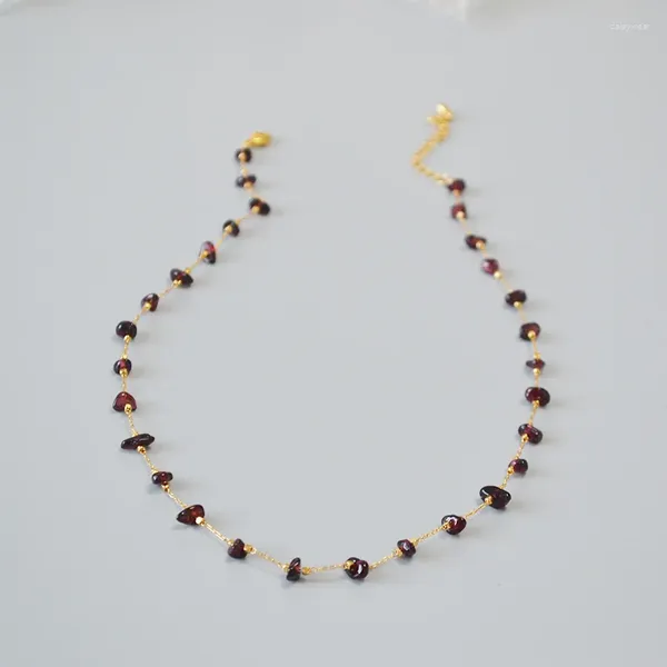 Ожерелья с подвесками, французская женская цепочка ручной сборки, нерегулярное ожерелье с гранатом фуксии, простое темпераментное ожерелье с воротником