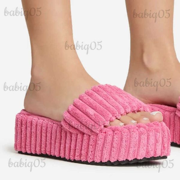 Chinelos femininos chinelo novo 2023 verão marca de luxo grosso inferior toalha dedo do pé aberto casa chinelos conforto antiderrapante chinelos macios flip flops t231116