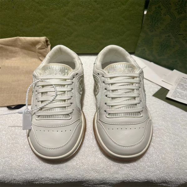 Yeni marka sürümü sıradan ayakkabı tasarımcı ayakkabıları altın lüks kalın dip kaz renk İtalya kadın spor ayakkabılar pullu klasik beyaz ayakkabılar tenis ayakkabı tahta ayakkabıları 35-45