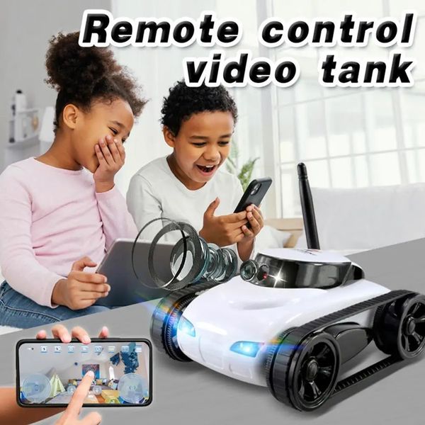 Elektrik/RC Araba FPV WiFi RC Araba Gerçek Zamanlı Kalite Mini HD Kamera Video Akıllı Kablosuz Çocuk Uzaktan Kumanda Robot Tank Kontrol Oyuncakları Uygulama D9W9 231115