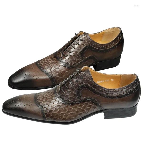 Sapatos de vestido homens couro gravura impressão banquete casamento moda alta qualidade oxford negócios escritório chocolate preto