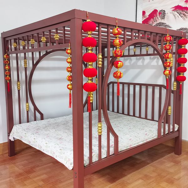 Kundenspezifisches chinesisches stoßfestes Bett, helle Farbe, glatte Oberfläche, hohe Festigkeit, starke Zähigkeit, langlebig, schön und praktisch, Direktverkauf ab Werk