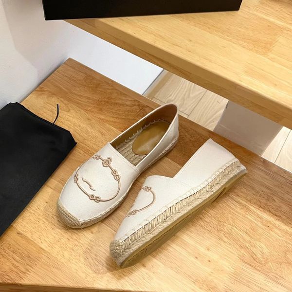 Scarpe slip on in lino con scritta ricamata, espadrillas, suole in JUTA, mocassini primaverili, scarpe di design di lusso fatte a mano per le donne, scarpe casual di lusso da salotto.