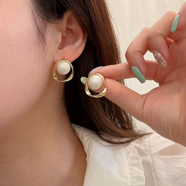 Brincos de mergulho 2023 Pearl Mulheres Groot irregulares Earing Bohemian Golden Round Fashion Delicate Wedding Jewelry Gift