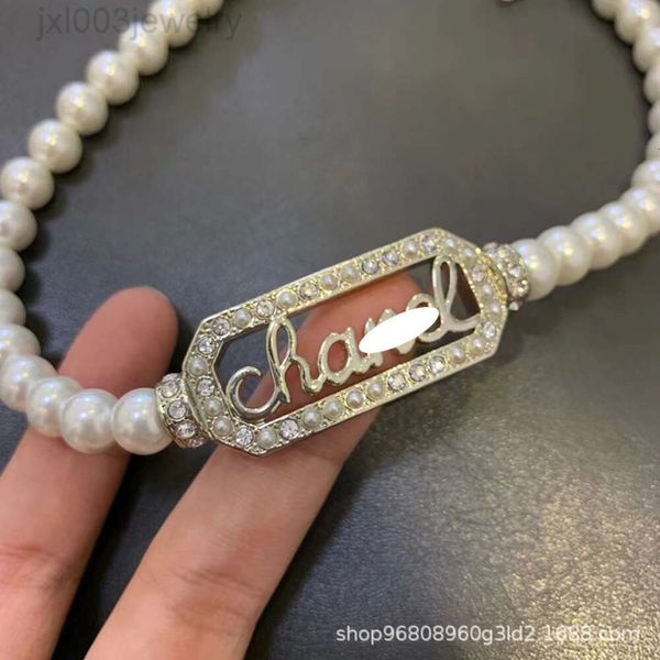 Designer Channell Collana Xiaoxiangfeng Collana di perle Girocollo Elegante catena da collo da donna 2023 Nicchia Catena di clavicola di fascia alta Celebrità di Internet