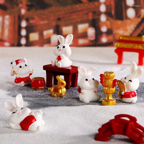 Figurine decorative 2023 Micro Paesaggio Mini Anno cinese Lo zodiaco Resina Piccolo ornamento da scrivania Decorazione per torte Casa delle bambole