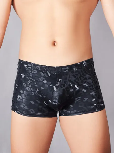 Cuecas sexy homens leopardo boxers óleo brilhante pu faux couro roupa interior shorts sheathy legal masculino gay baixa cintura