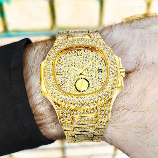 Нарученные часы Missfox Hip Hop Watch Watch for Men Luxury Ice Out Full Diamond Gold Watch Watch Fashion Водонепроницаемые автоматические даты мужской часы 2023