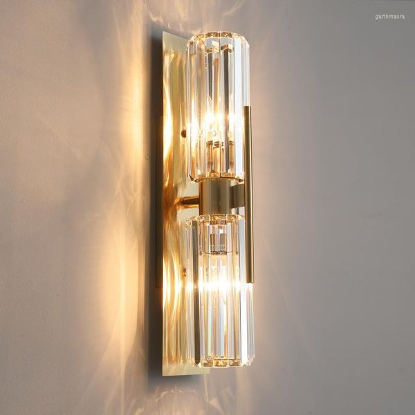 Wandleuchten Postmoderne Kristall-Luxus-Wohnzimmer Nordische Einfache Schlafzimmer-Nacht-TV-Hintergrund-Gang-Lampe im Hongkong-Stil