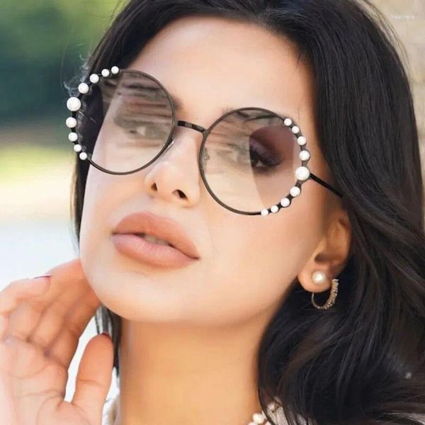 Güneş Gözlüğü Trendi İnci Yuvarlak Metal Çerçeve Gradyan Gözlük Pembe Lens Marka Tasarımcısı Açık Tonlar UV400 Bayanlar Plaj Sunnies