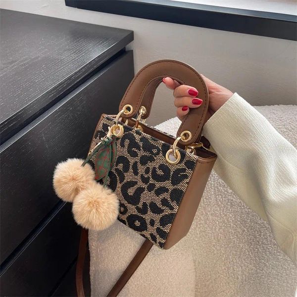 Marsupi Borsa Donna Casual Retro Diana 2023 Stampa leopardata Borsa versatile Spalla diagonale per Europa e Stati Uniti