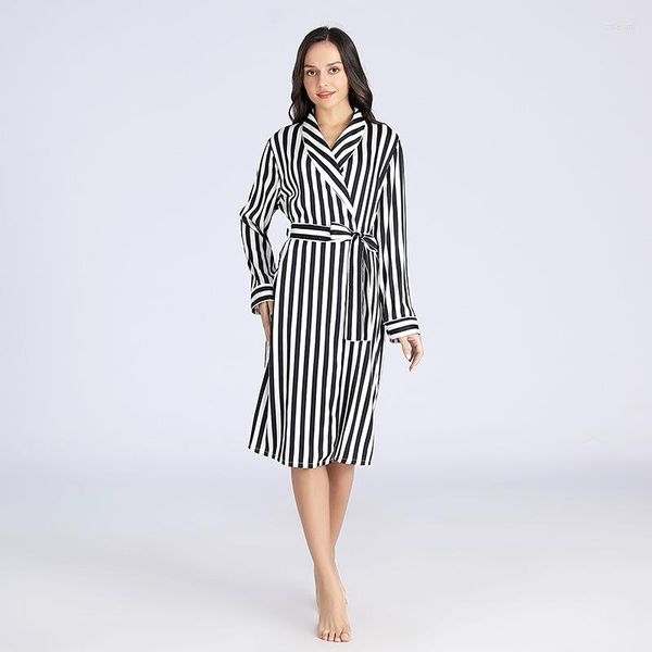 Roupa feminina para dormir preto e branco Design listrado de cetim para mulheres de verão de manga longa de tamanho grande de seda de seda fria de banheira