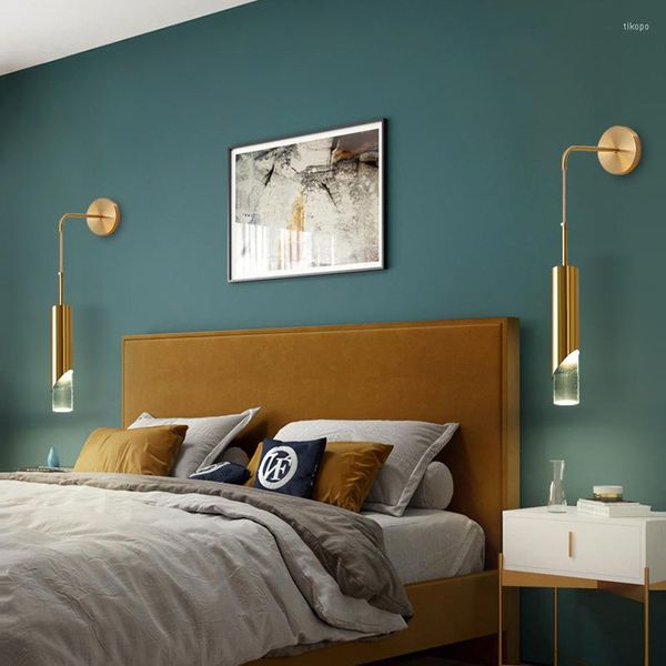 Lampada da parete moderna regolabile da comodino in oro nero di lusso Nordic Up Down Reading Light Sconce per corridoio interno