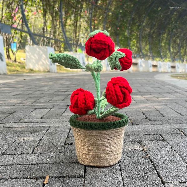 Flores decorativas de crochê tecida rosa em vaso de rosa planta artificial bonsai tricotado à mão Presentes engraçados fofos para quarto idéias de mesa de aniversário decoração de aniversário decoração