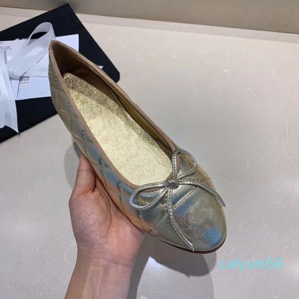 Novas sapatilhas de balé da moda feminina de luxo em sapatos de ovelha de alta qualidade