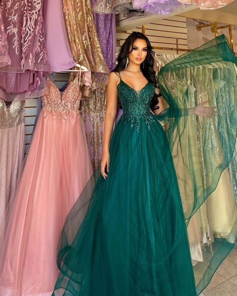 Elegante Caçador Verde Linha A Vestidos de Baile Longos para Mulheres Negras Africanas Meninas Spaghetti Alças Decote em V Aplique Até o Chão Vestido de Aniversário Formal Vestidos de Festa à Noite