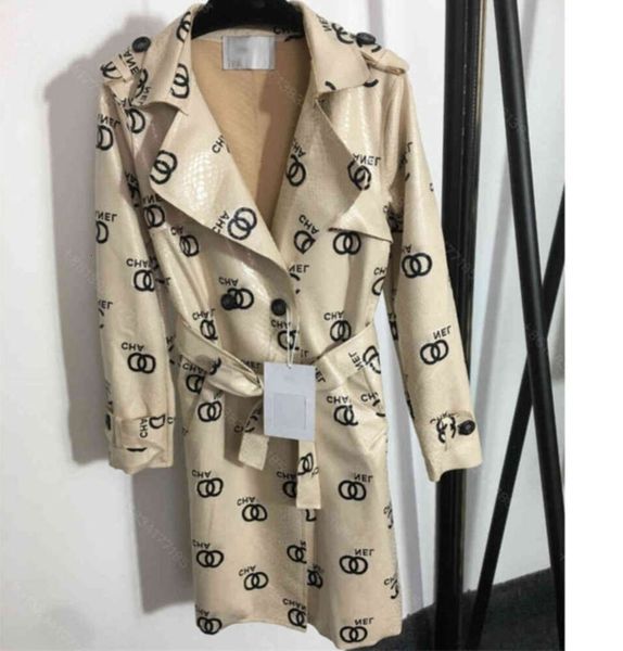 Ultimo design donna trench in pelle abito cc stampa lunghi jacker PU chen cintura di marca vita che dimagrisce abiti firmati da donna all'ingrosso21