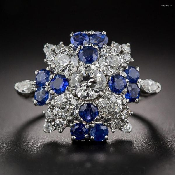 Cluster Rings WPB Premium Women Blue Diamond Flower Ring Gioielli di lusso femminili Design brillante con zirconi Festa regalo per belle ragazze