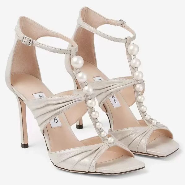 Lüks tasarımcı ayakkabılar sandaletler kadınlar giyinmiş ayakkabı sacora bale düz göze ayak parmağı pompalar düğün beyaz inci içi boş kelimeler box fransa paris tasarımı ile toka kadın sandaletleri