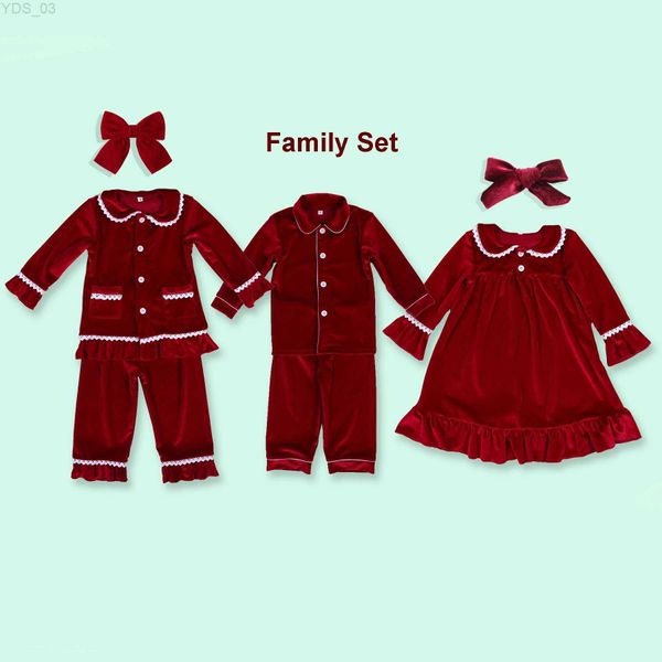 Пижамы 2023, зимняя одежда для сна, одинаковые пижамные комплекты для всей семьи, красные бархатные пижамы, детская одежда для девочек, мальчиков, женщин, детей, PJSzln2301117