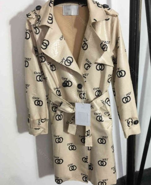 Ultimo design donna trench in pelle abito cc stampa lunghi jacker PU chen cintura di marca vita che dimagrisce abiti firmati da donna all'ingrosso 055