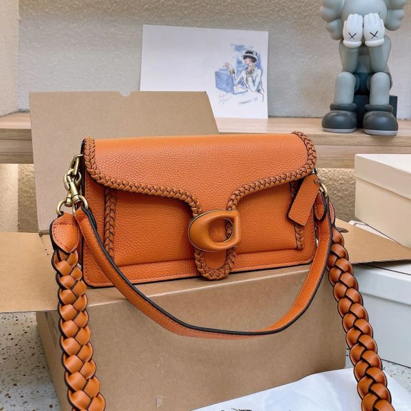 Tasarımcı Crossbody Handbags Kadın Lüks Tasarımcı Bag Deri Moda Modaya Düzenli Toybu Omuz Çantaları Örgülü Omuz Kayışı Messenger Çantası