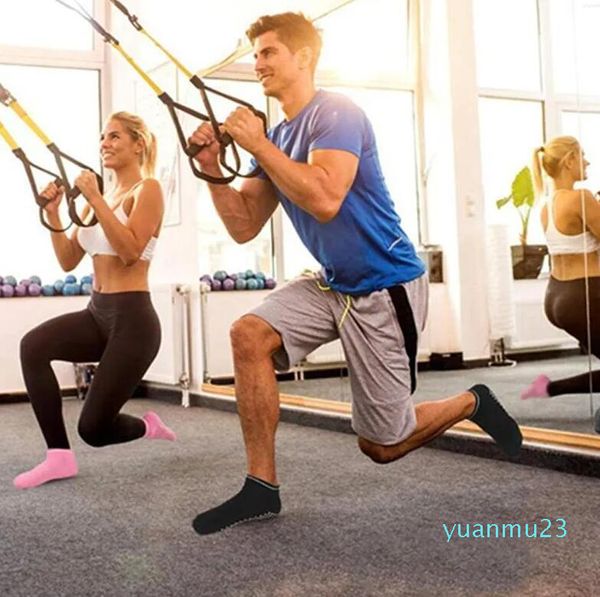 Sports Socks 4 Pars Anti Slip Non Slipper Yoga Trampoline com garras atléticas domésticas para mulheres adultas 55