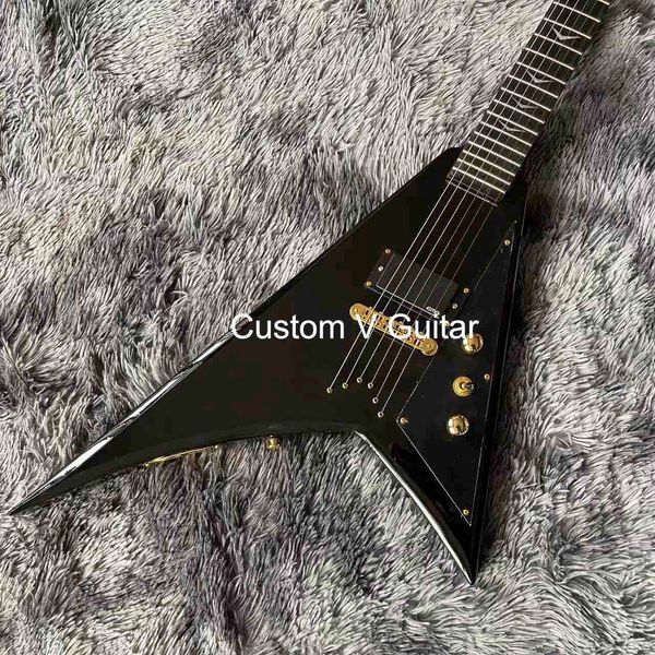 Chitarra elettrica hardware dorata con pickup a ponte singolo con tastiera in ebano a forma di V stile Jack personalizzato in colore nero