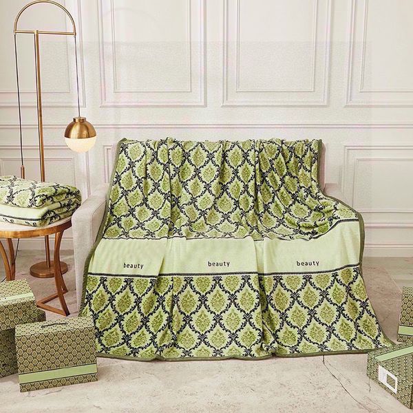 Дизайнерское зеленое одеяло Элитный бренд с цветочным письмом Модные мужские и женские дорожные банные полотенца Мягкая зимняя теплая флисовая шаль Пледы для спальни