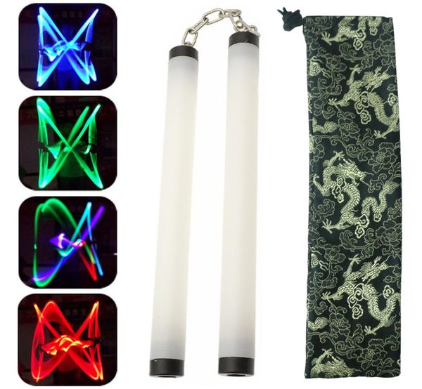 Lampada a LED colorata Luce Nunchakus Nunchucks Bastone luminoso Trainning Pratica Performance Arti marziali Kong Fu Giocattolo per bambini Regali Stage5567554