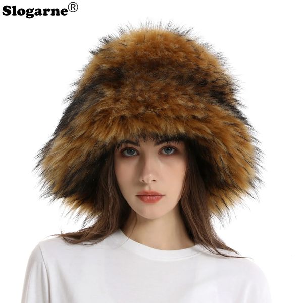 Cappelli a tesa larga Secchiello Ragazze Inverno Faux Raccon Grande Bacino Cappello di Pelliccia Femminile Caldo Procione per Europa Stati Uniti Goccia Libera 231117