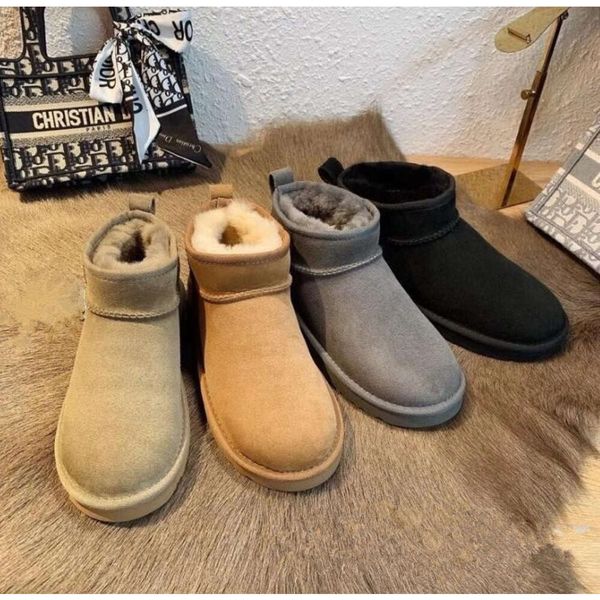 2022Hot Avustralya Avustralya Klasik Sıcak Botları Kadın Mini Yarım Kar Boot ABD 585401 Kış Full Fur Fluffy Kürklü Saten Ayak Bilgi Botları Boots Terlik Us4-136