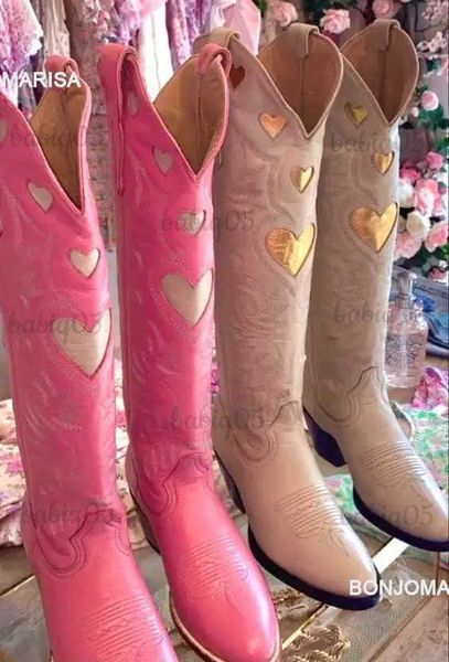 Botlar bayan kovboy cowgirl botlar kalp şeklindeki tasarım moda tatlı şeker batı botları pembe retro ayakkabılar üzerinde kayar 2023 yeni sivri uç T231117