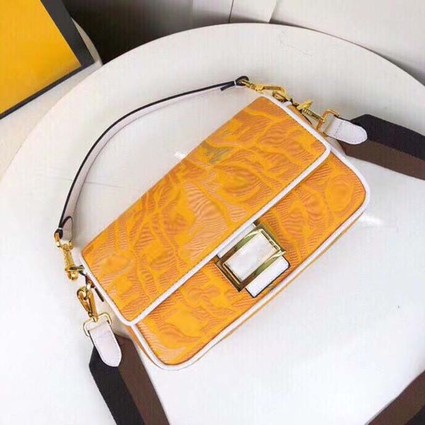 Designer bolsa bolsa maquiagem feminina flip chain mini alça destacável fivela de metal luxuosa bolsa de ombro carteira 371