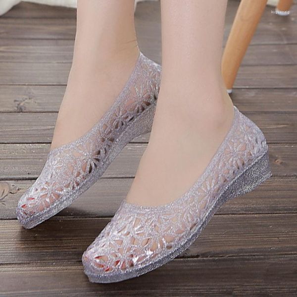 Sandali in plastica scava fuori scarpe traspiranti per le donne estate slip on mocassini gelatina femminile morbida spiaggia confortevole