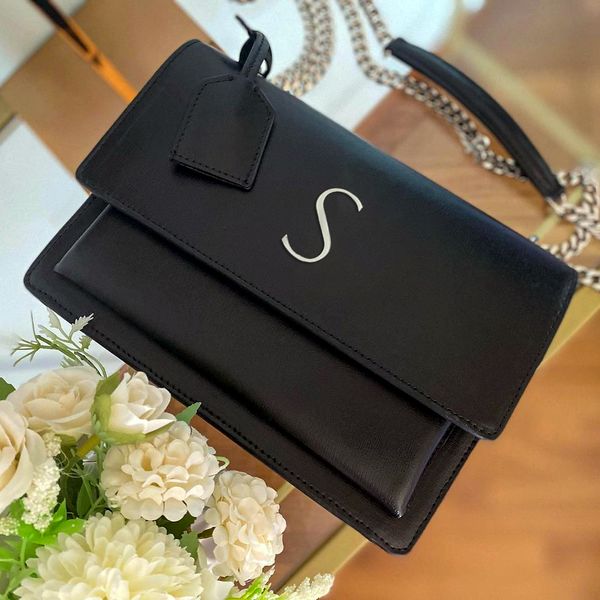 Lady Orijinal Deri Messenger Gün batımı Çantaları Lüks Zarf Zinciri Kadınlar Pochette Canse Tasarımcı Çanta Çanta Çanta Debriyaj Crossbody Omuz Omuz Sling Siyah Kamera Çantası