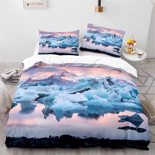 Set di biancheria da letto Copripiumino Snow Mountain Nuvole Hill Scenery Glacier Set di stampa di bellezza naturale Trapunta King Ocean con federe