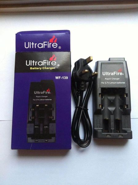 Универсальное зарядное устройство UltraFire WF139 Rapid Charger For 18650 Lithium аккумуляторная батарея ZZ