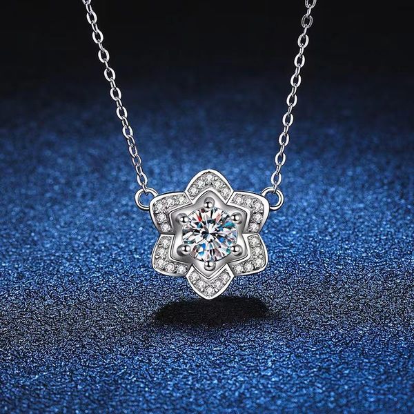 Colares pendentes 1ct Camellia Moissanite Colar Women 925 Silver Labor