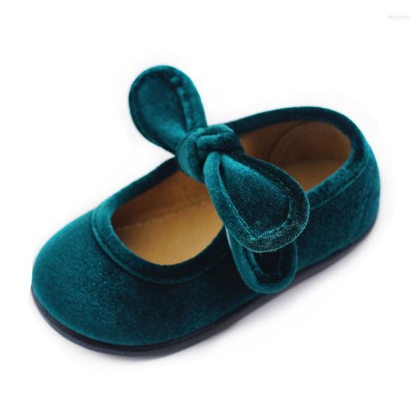 Chaussures de sport ULKNN Bow Flats pour enfants First Walkers 2023 Spring Baby Girls Retro Toddlers Prewalkers Velvet Amovible Shoe Infant Purple