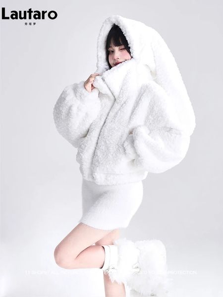 Pele feminina pele sintética Lautaro outono inverno doce fofo adorável quente macio branco curto casaco de pele sintética feminino com orelhas de coelho jaqueta fofa com capuz 231117