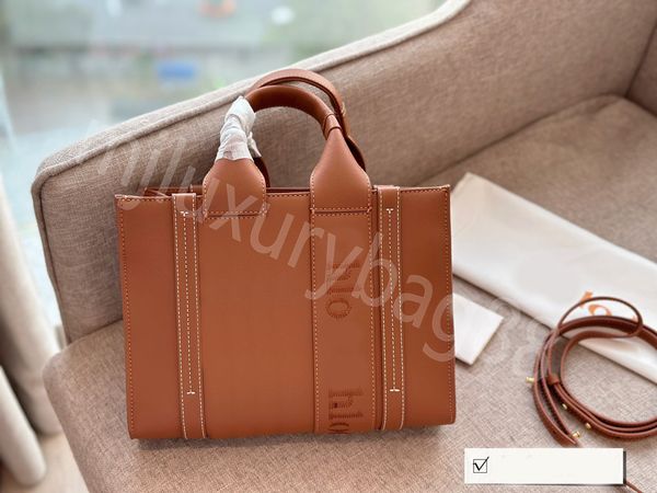 Bolsa de compras de designer A sacola mais valiosa para obter luxos Tamanho 27 * 21, com dois estilos traseiros que podem ser inclinados e carregados à mão