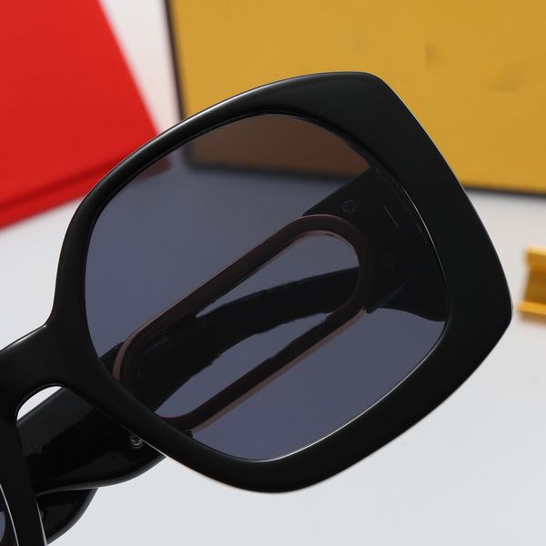 Designer Novos óculos de sol Óculos de sol frios óculos de sol da moldura grande fêmea anti -óculos de sol UV Proteção do pilotor solar sobre óculos de óculos