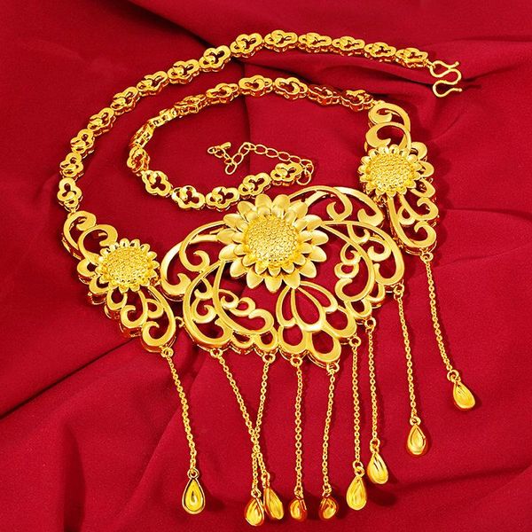 Colares pendentes colar de ouro, lady flor de jóias ricas em vídeo de casamento de jóias.
